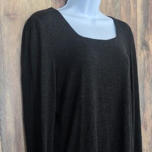 UVN Classic Black Women's Scoop Neck Sweater M                              D381